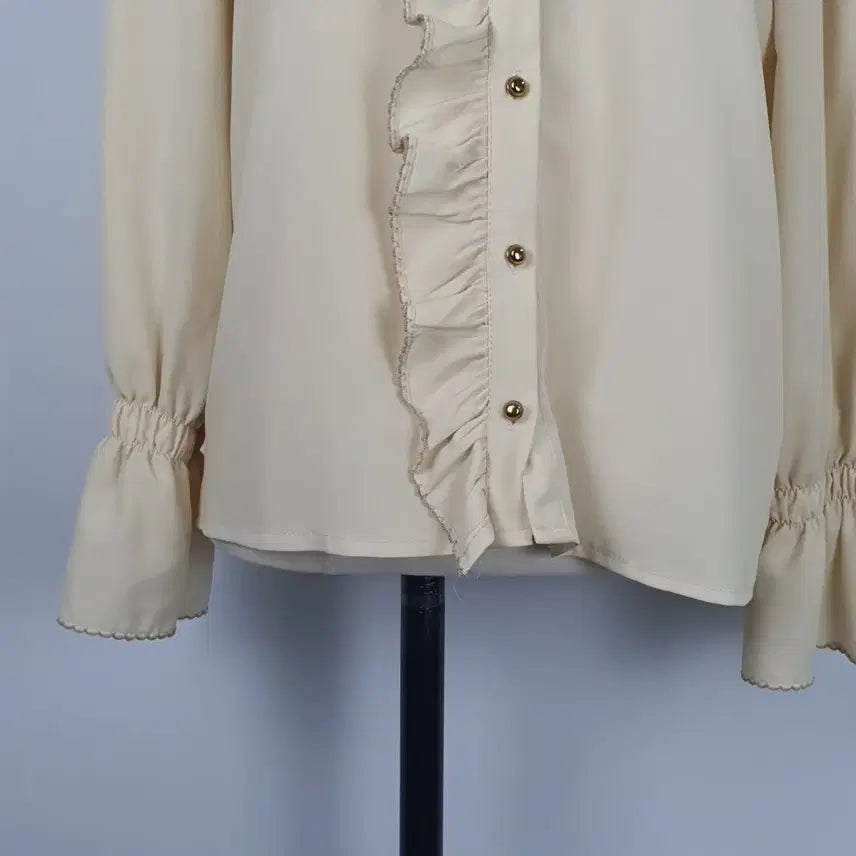 [BUNJANG] Ivory Frill Blouse - Women&