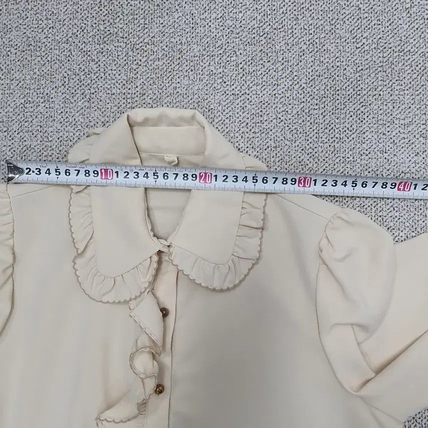 [BUNJANG] Ivory Frill Blouse - Women&