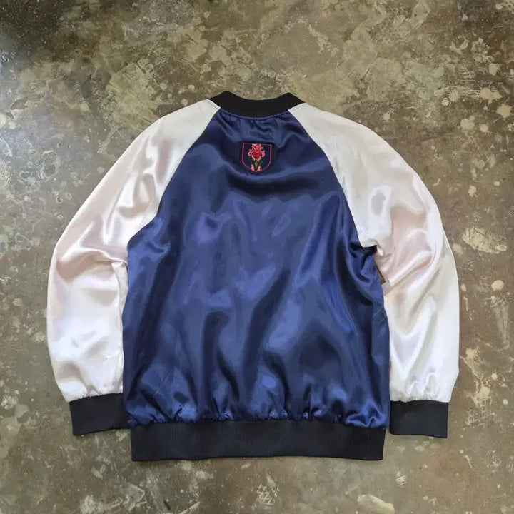 [BUNJANG] Muzak Clizy Embroidered Satin Jacket / F) 무자크 클리지 자수 새틴자켓 점퍼 샤틴 자켓 스타디움자켓