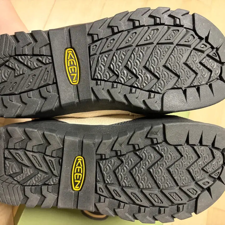 [SOLD OUT] 킨 재스퍼 버치블랙 새상품 235
