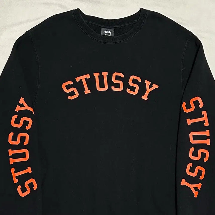 [BUNJANG] Stussy Orange Logo Black Sweatshirt / M 스투시 오렌지 로고 블랙 맨투맨
