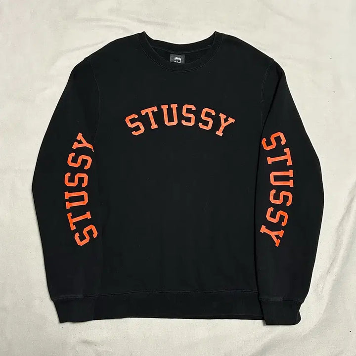 [BUNJANG] Stussy Orange Logo Black Sweatshirt / M 스투시 오렌지 로고 블랙 맨투맨
