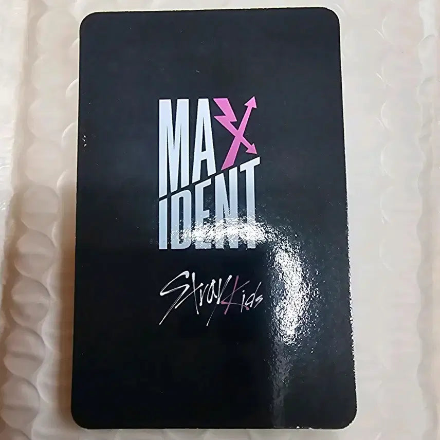 [BUNJANG] Stray Kids Lee Know MAXIDENT Photocard / 스트레이키즈 리노 MAXIDENT 포토카드