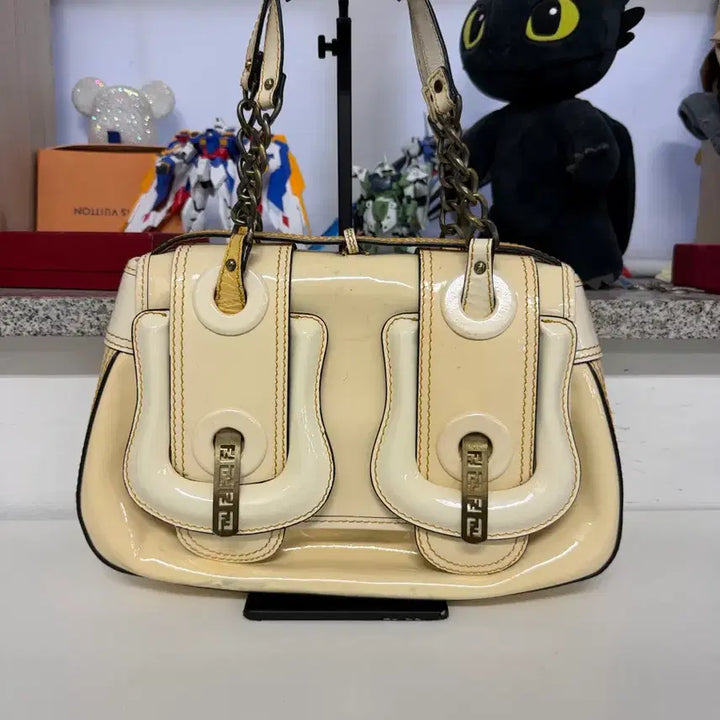 [BUNJANG] Fendi FF Buckle Ivory Shoulder Bag / 정품) 펜디 FF 버클 아이보리 숄더백 토트백