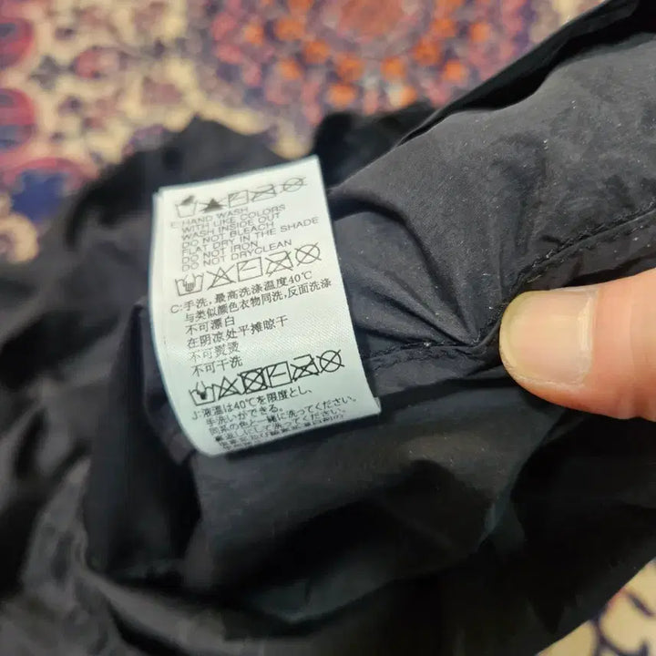 [BUNJANG] GUESS Los Angeles Lettering Windbreaker Jacket / 게스(GUESS) 로스엔젤레스 레터링 윈드브레이커 L size