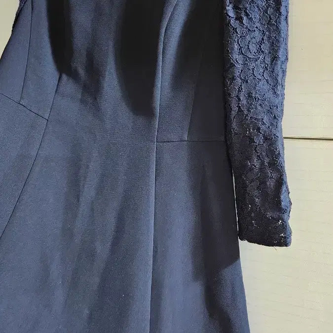 [BUNJANG] Kenneth Lady Lace Flare Sleeve Midi Dress / Kenneth Lady 케네스레이디 레이스 소매 플레어 원피스