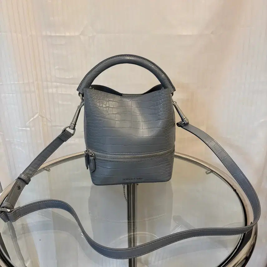 [SOLD OUT] 정품 찰스앤키스 버킷 투웨이 토트백