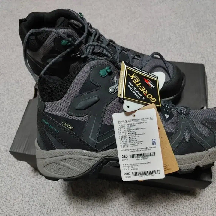 [BUNJANG] Treksta Gore-Tex Hiking Boots / 트렉스타 고어텍스 등산화 / 280미리 / 미사용