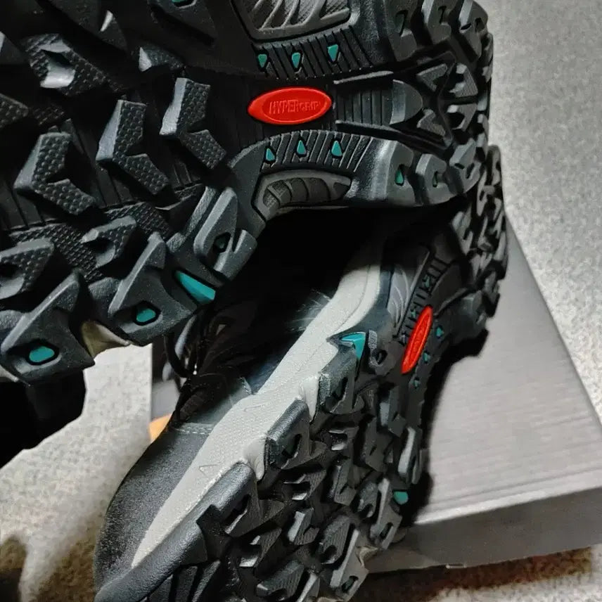 [BUNJANG] Treksta Gore-Tex Hiking Boots / 트렉스타 고어텍스 등산화 / 280미리 / 미사용