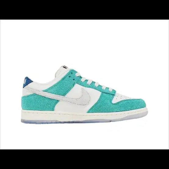 [BUNJANG] Nike Kasina Dunk Low Road Sign Sneakers / 새상품 나이키 카시나 한정판 덩크 로우 로드 사인 265mm