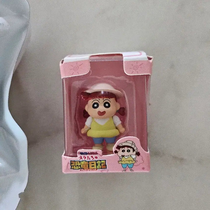 [BUNJANG] Crayon Shin-chan Rice Grain Figure Yu-ri / (정품) 짱구 쌀알피규어 유리