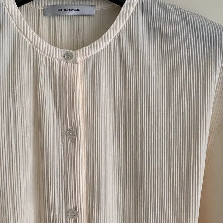 [BUNJANG] 르셉템버 MATERA Pleats Shirt [IVORY] / 르917 르셉템버 MATERA PLEATS SHIRT [IVORY]