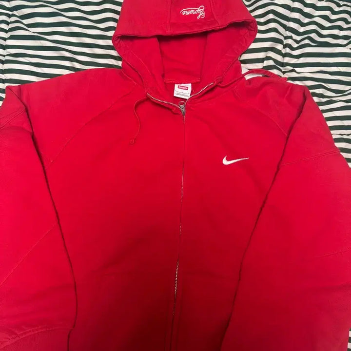 [SOLD OUT] [L] 슈프림 나이키 후드 집업 레드 25SS