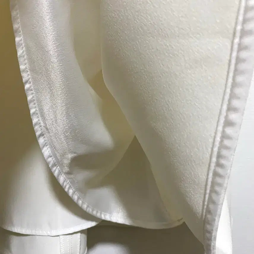 [BUNJANG] R2W Si Hwa Flare White Skirt / r2w 레디투웨어 시화 플레어 화이트 스커트