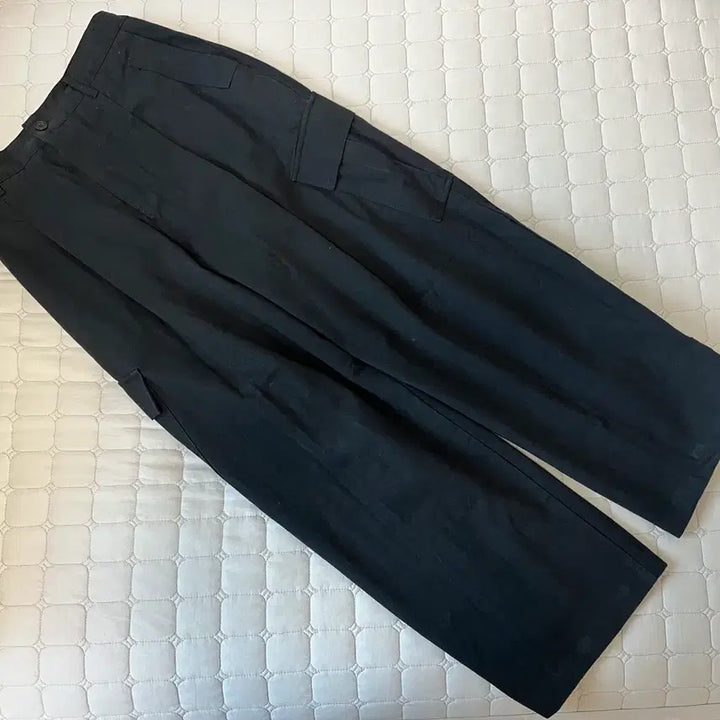[BUNJANG] Siz Dailyroom Balloon Leg Wide Cargo Pants - Black (Size L) / 시즈 데일리룸 벌룬 레그 밀 와이드 카고 팬츠 블랙 L