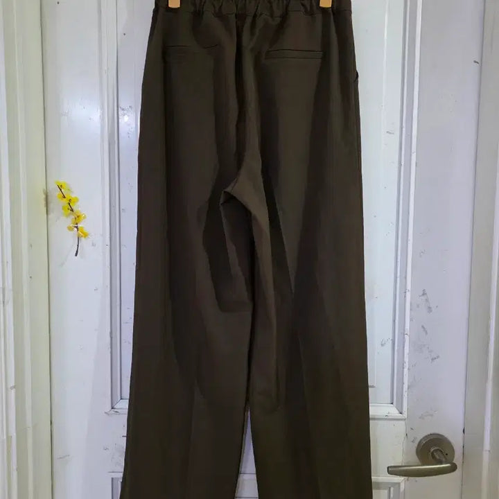 [BUNJANG] Slacks Straight Pants - Khaki / 봄  가을  슬랙스  일자바지   새상품   28까지