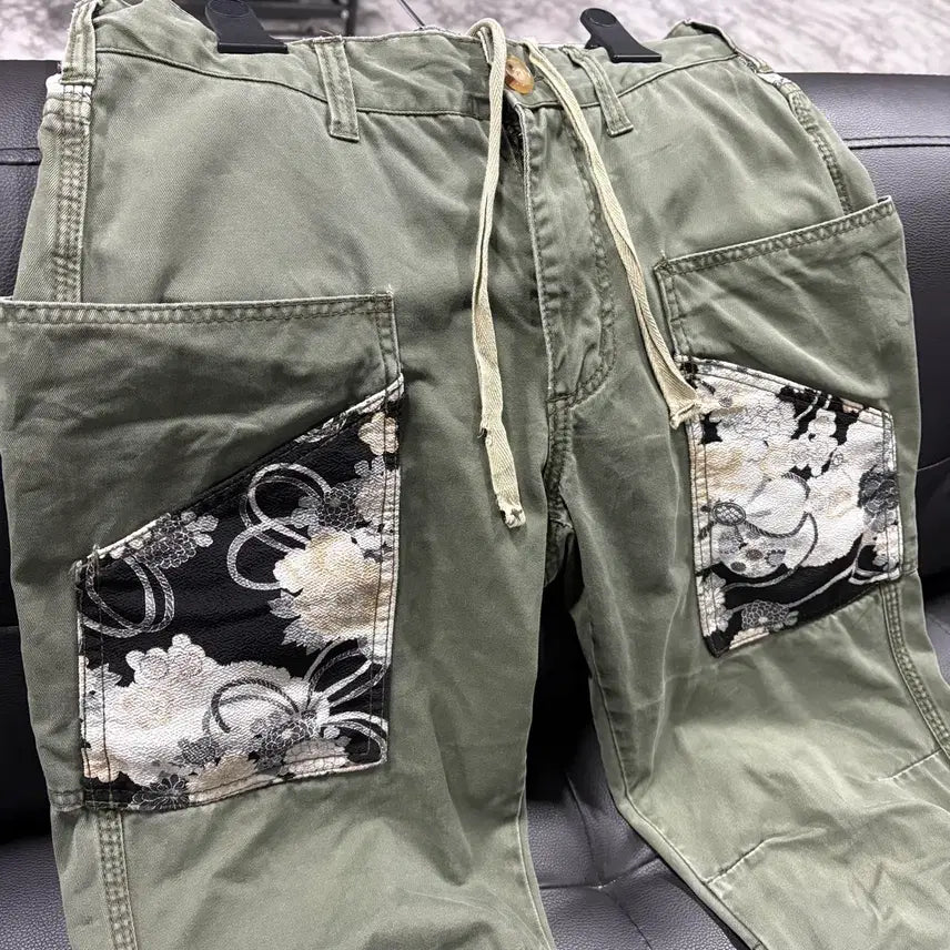 [BUNJANG] Masayu Karakuri Oriental Detailed Embroidery Pants / Masayu 마사유 카라쿠리맛 오리엔탈 디테일 자수 팬츠