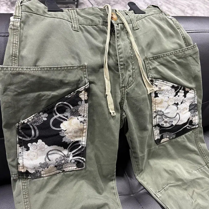 [BUNJANG] Masayu Karakuri Oriental Detailed Embroidery Pants / Masayu 마사유 카라쿠리맛 오리엔탈 디테일 자수 팬츠