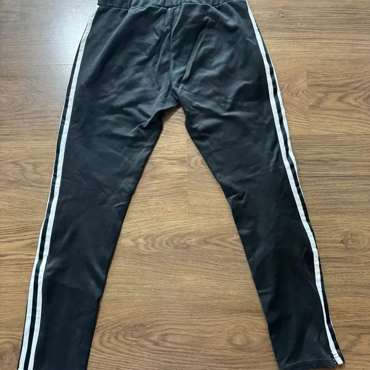 [BUNJANG] Adidas Training Pants (Size 90) / [90] 아디다스 트레이닝 팬츠