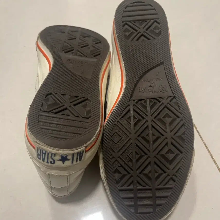 [BUNJANG] Converse One Star Japan Leather Sneakers / 컨버스 원스타 재팬 레더 250