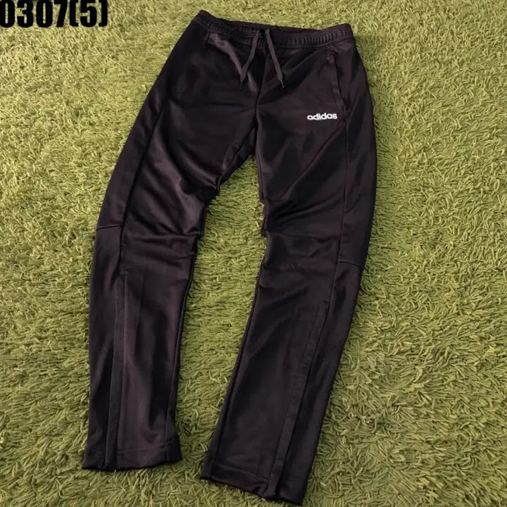 [SOLD OUT] 아디다스 검정 트레이닝 바지