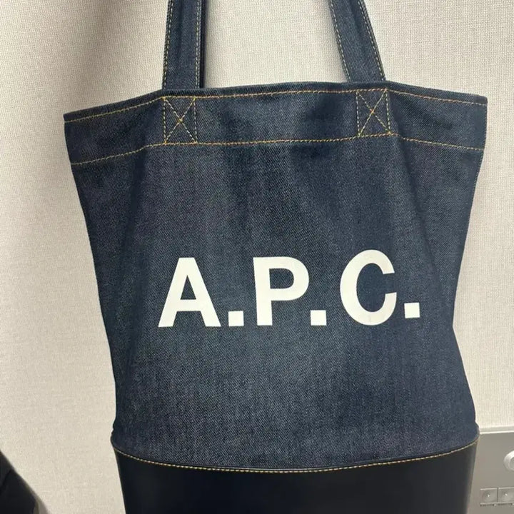 [BUNJANG] A.P.C. Axelle Denim Tote Bag / A.P.C. Axelle 데님 토트백 다크 네이비