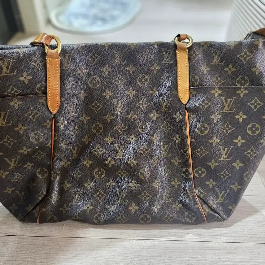 [BUNJANG] Louis Vuitton Monogram Totally MM Shoulder Bag / 루이비통 모노그램 토탈리 MM