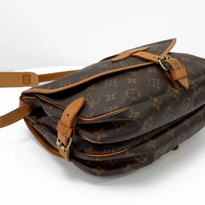 [BUNJANG] Louis Vuitton Monogram Saumur 30 Messenger Bag / 루이비통 모노그램 소뮈르 30 메신저 크로스백
