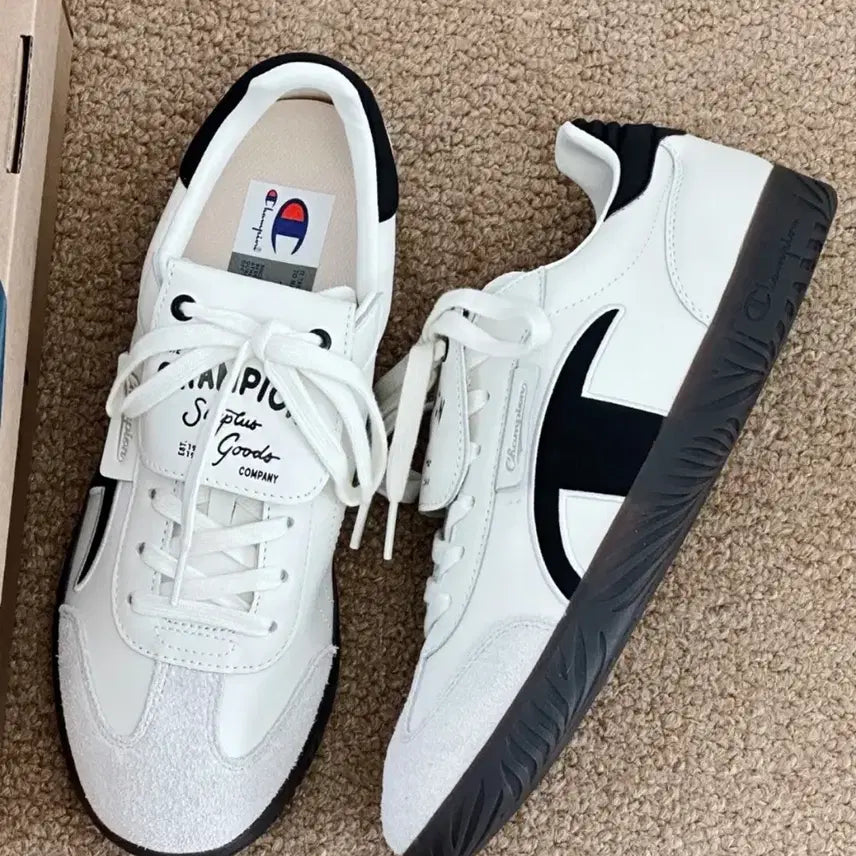 [SOLD OUT] 챔피온 화이트 블랙 스니커즈 운동화 225