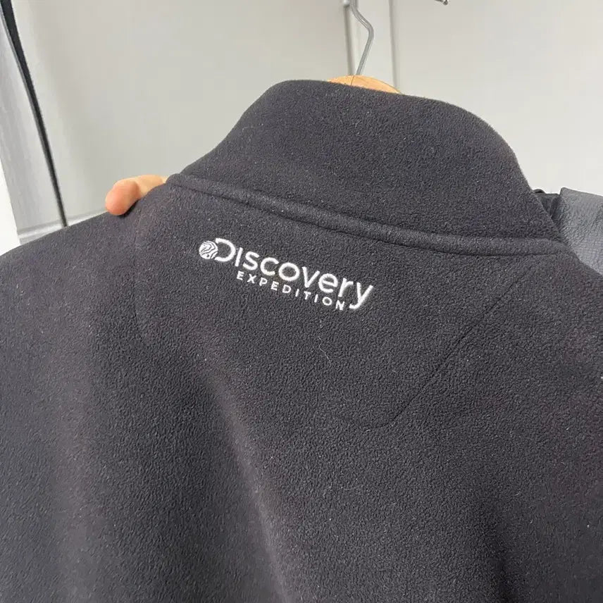 [BUNJANG] Discovery Black Fleece Jacket / 디스커버리 검정색 플리스