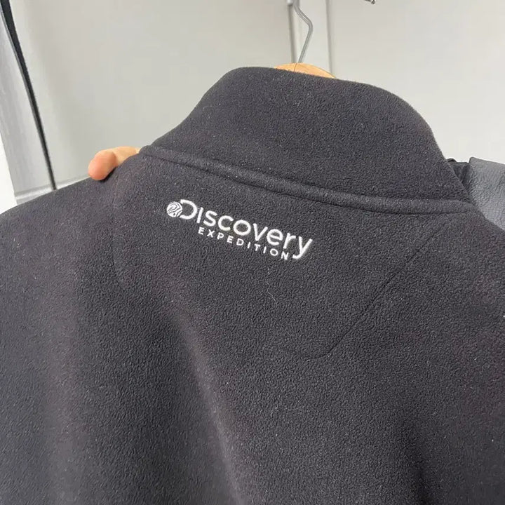 [BUNJANG] Discovery Black Fleece Jacket / 디스커버리 검정색 플리스