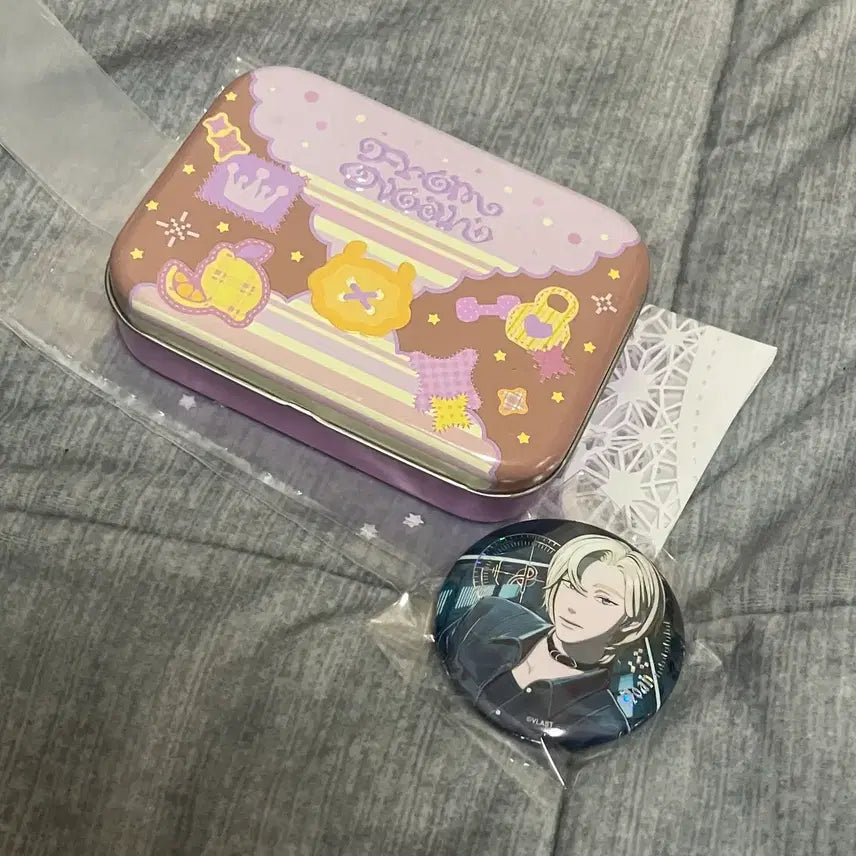 [BUNJANG] PLAVE Noah 10cafe Birthday Tin Case &amp; Can Badge Bundle Set / 플레이브 노아 십카페 생일 틴케이스 미개봉 캔뱃지 일괄