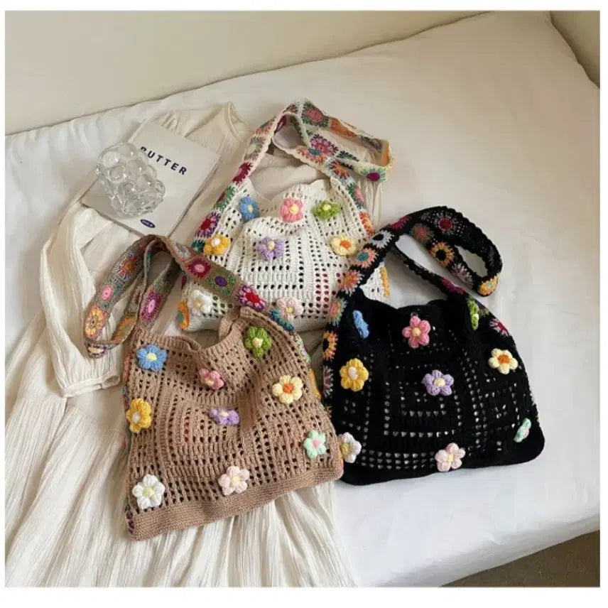 [BUNJANG] Knitted Floral Motif Shoulder Bag / 뜨개 꽃 모티브 숄더백