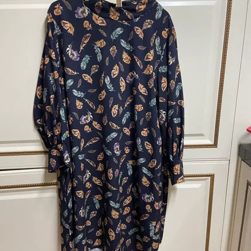 [BUNJANG] Benetton Feather Pattern Long Dress / 베네통 깃털 패턴 롱 원피스