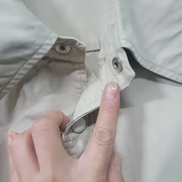 [BUNJANG] Thom Browne Armband Beige Shirt Jacket (Size 3) / (정품) 톰브라운 암밴드 베이지 셔츠 자켓 3사이즈(2XL110)