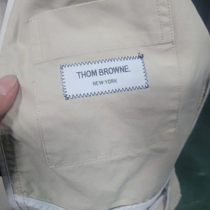 [BUNJANG] Thom Browne Armband Beige Shirt Jacket (Size 3) / (정품) 톰브라운 암밴드 베이지 셔츠 자켓 3사이즈(2XL110)