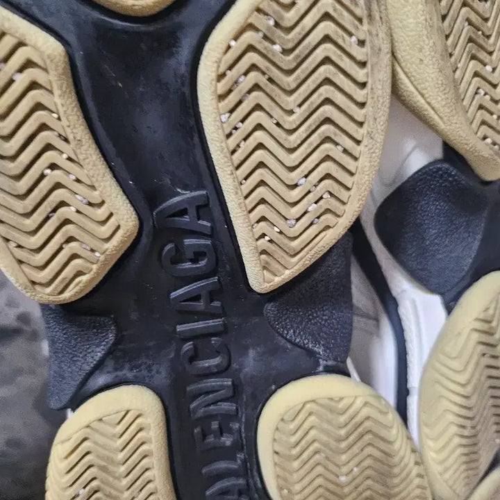 [BUNJANG] Balenciaga Triple S Sneakers (Size 36) / 발렌시아가 트리플S 스니커즈 36사이즈