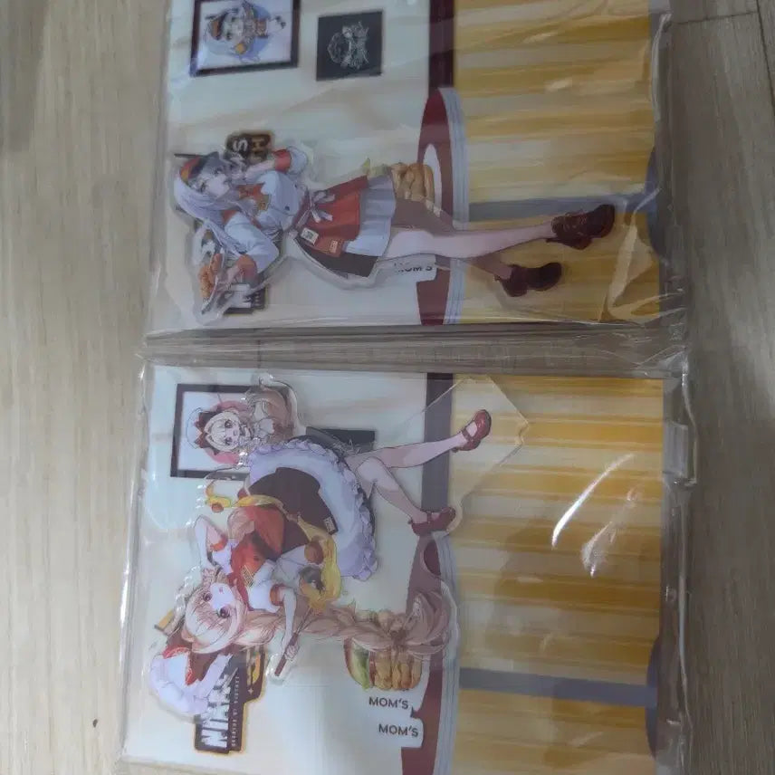 [BUNJANG] Nikke Mam스터치 Crust &amp; Snow White Acrylic Stand Bundle Set / 니케 맘스터치 크러스트,스노우화이트 아크릴 스탠드 일괄