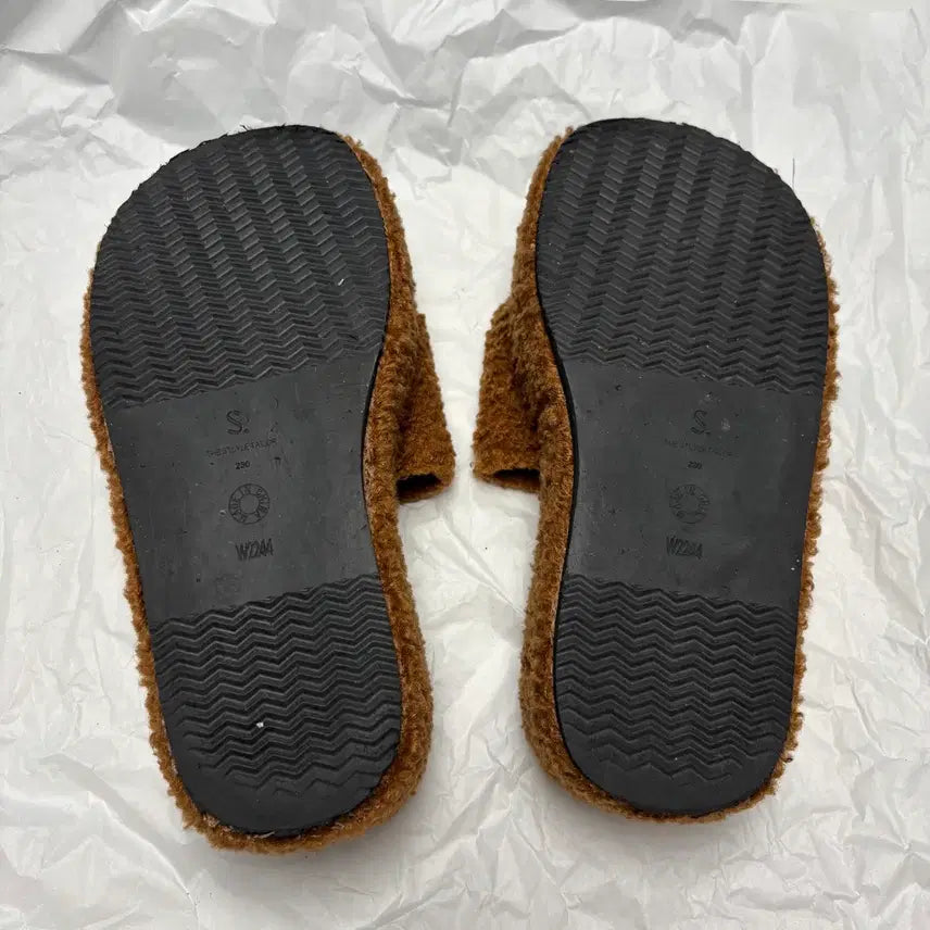 [BUNJANG] Ssa Ppoong Platform Fur Slippers Brown / 사뿐 털슬리퍼 플랫폼 뽀글이 브라운 퍼 슬리퍼 230