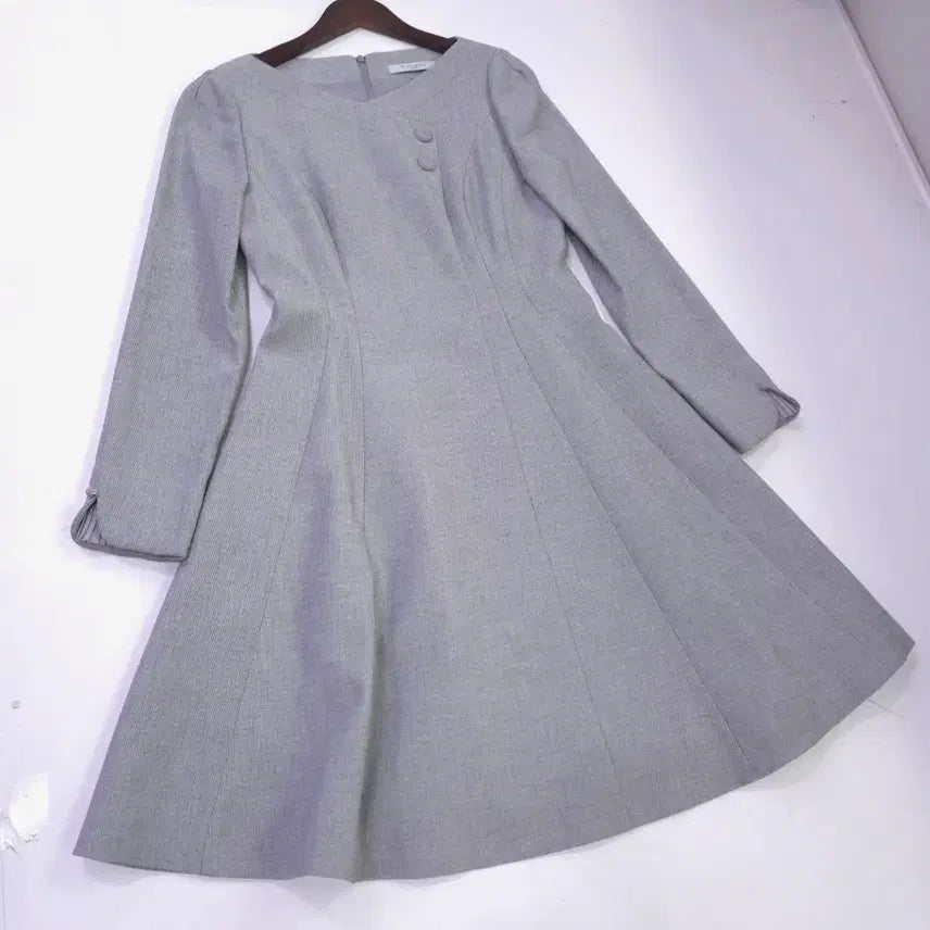 [BUNJANG] Minimum Flare Dress / 미니멈) 거의새거 준추 플레어 원피스 -55