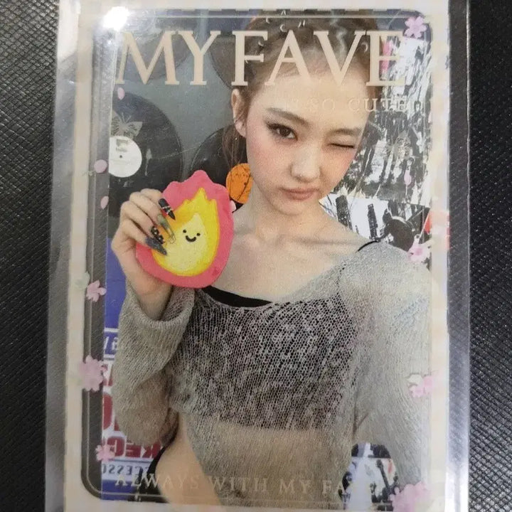 [SOLD OUT] [BUNJANG] meovv Anna Burning Up Broadcast Photocard / 미야오 meovv 안나 버닝업 공방 포카 양도