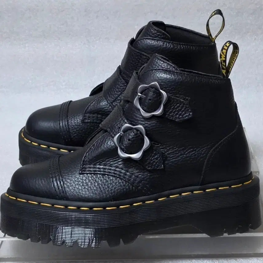 [BUNJANG] Dr. Martens Devon Flower Buckle Platform Boots (EU 39 / US Women&