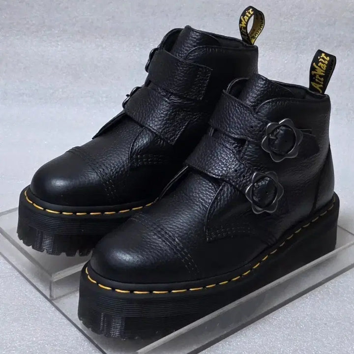 [BUNJANG] Dr. Martens Devon Flower Buckle Platform Boots (EU 39 / US Women&