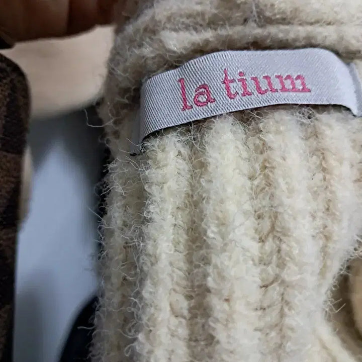 [BUNJANG] Ivory Knit Hooded Zip-up / 아이보리 니트 후드 집업
