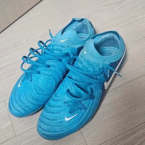 [SOLD OUT] 나이키 팬텀 gx2 ag 270 축구화
