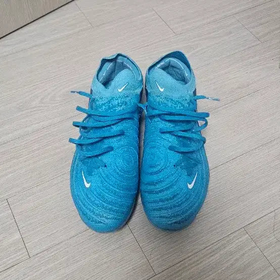 [SOLD OUT] 나이키 팬텀 gx2 ag 270 축구화