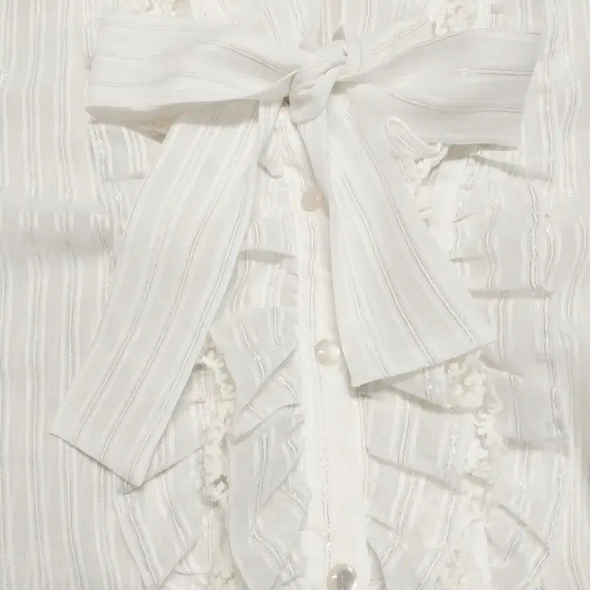 [BUNJANG] Vintage Frill Lace Ribbon Romantic Blouse / 빈티지 프릴 레이스 리본 로맨틱 블라우스