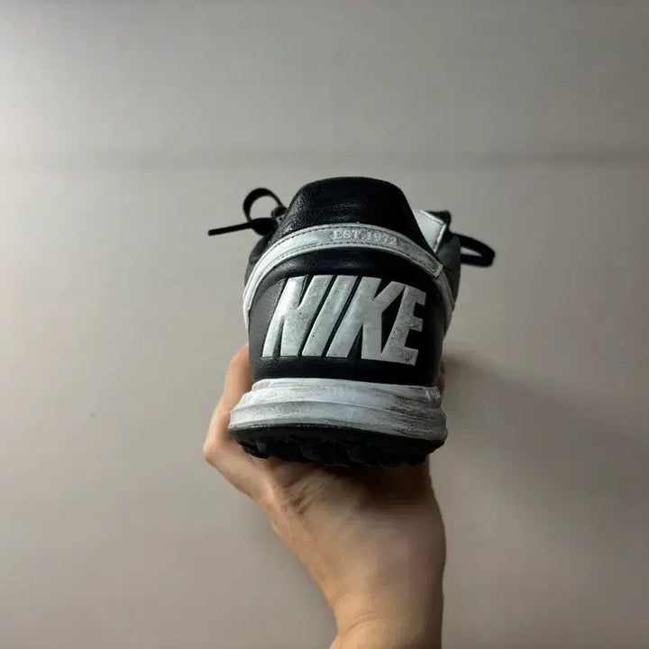 [BUNJANG] Nike Premier 2 TF Soccer Cleats / [270] 나이키 프리미어2 TF 풋살화(캥거루/루나론)