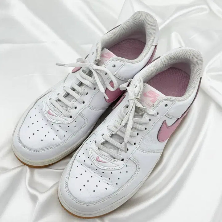 [BUNJANG] Nike Air Force White Pink Sneakers / 나이키 에어포스 화이트핑크