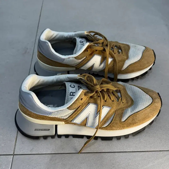[BUNJANG] New Balance RC 1300 Tan Sneakers / 뉴발란스 RC 1300 탄 280